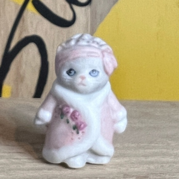 Vintage Kitty Cucumber Figurine Shackman Schmid 1987 Priscilla Time For Bed - Picture 1 of 10